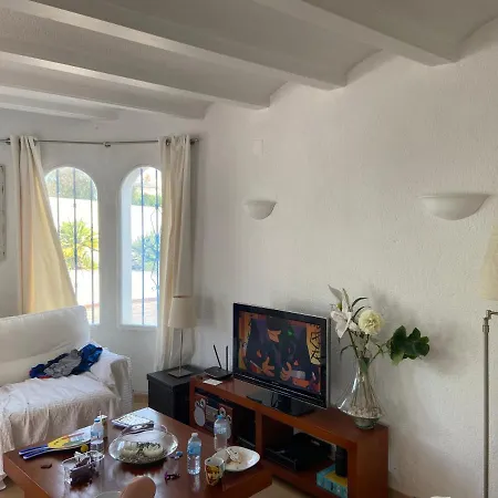 Entiere Piscine Et Cuisine D'ete A Pinosol