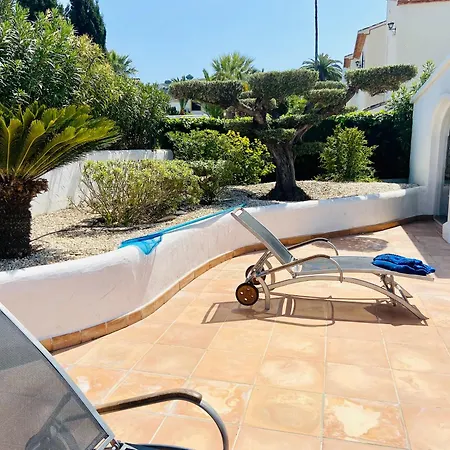 Entiere Piscine Et Cuisine D'ete A Pinosol