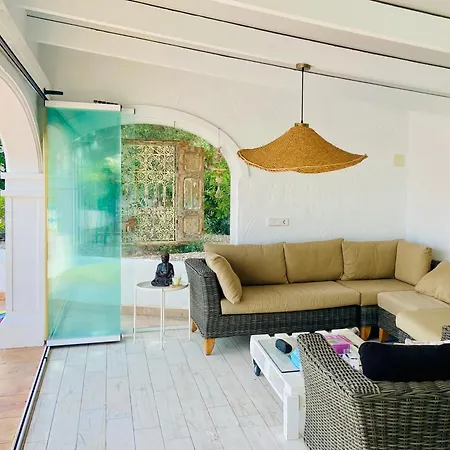 Entiere Piscine Et Cuisine D'ete A Pinosol Villa *