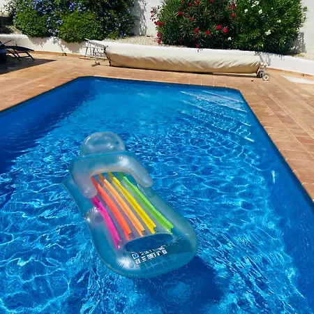 Entiere Piscine Et Cuisine D'ete A Pinosol 빌라